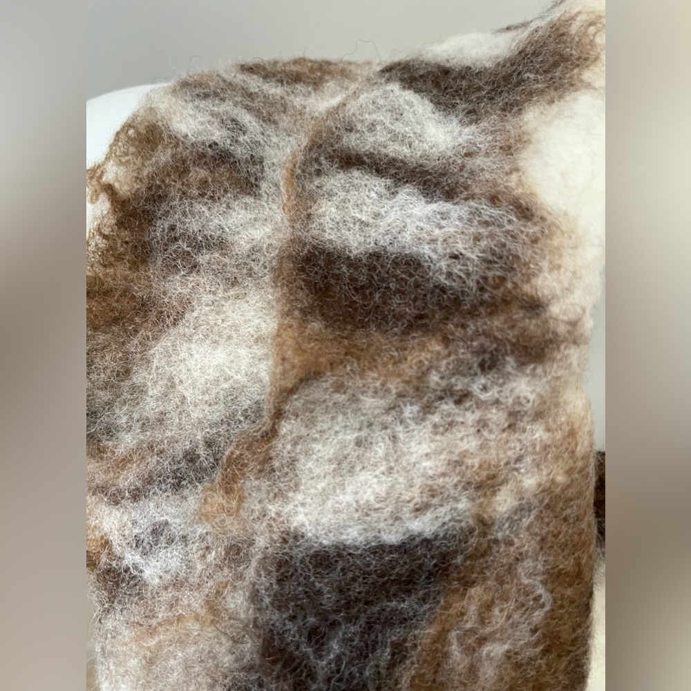 Unique hand crafted wet felted merino wool scarf/collar - Picture 2 of 7